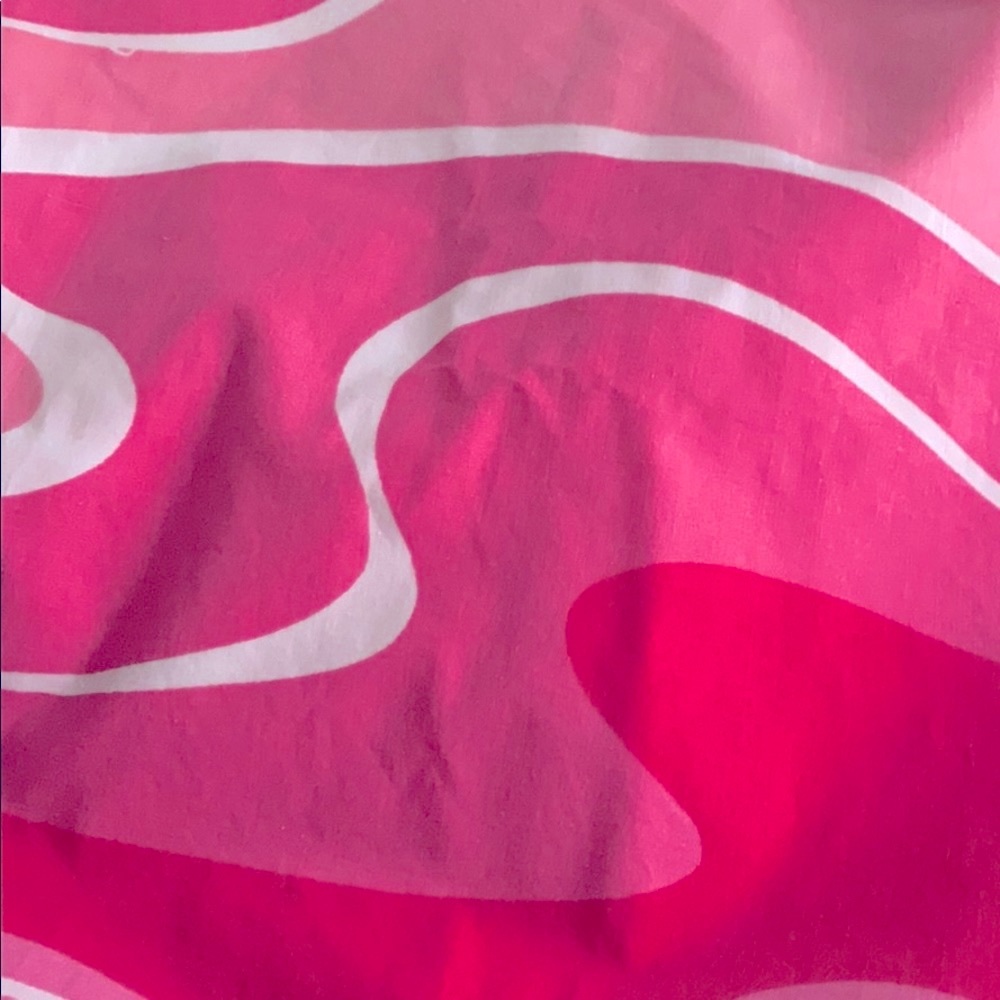 Vibrant, groovy, Vera flat sheet.